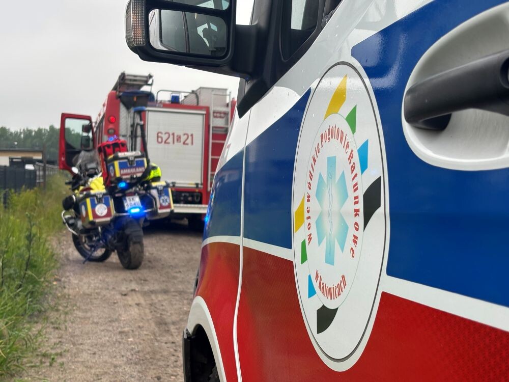 Poważny wypadek wiatrakowca w Świętochłowicach. Intensywna akcja ratunkowa