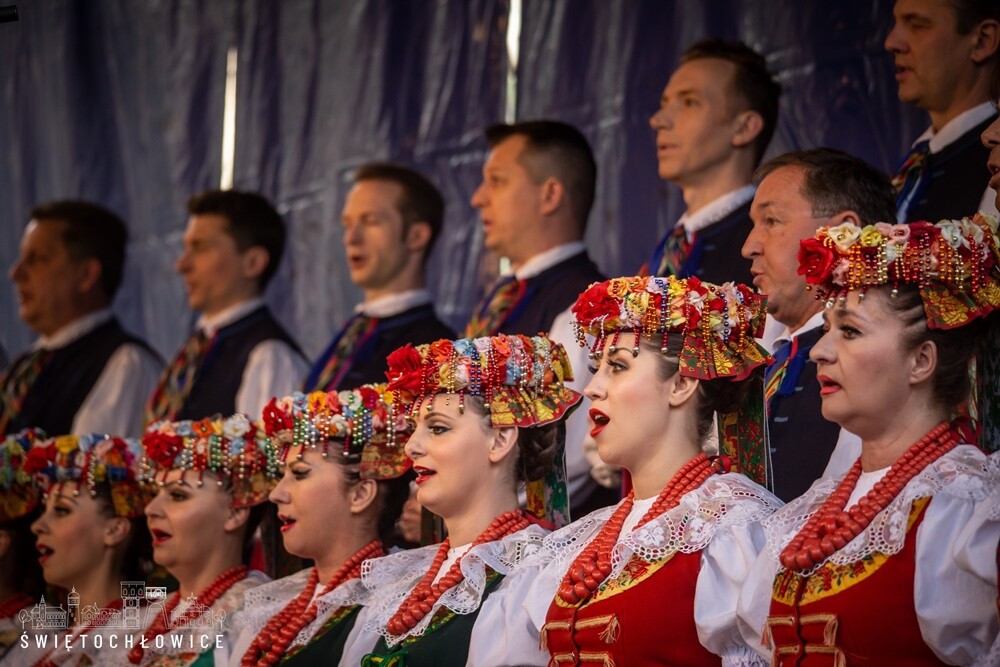 W sobotę 7 maja odbyło się "Powstańcze śpiewanie" – obchody rocznicowe III Powstania Śląskiego i Konstytucji Majowej w Muzeum Powstań Śląskich w Świętochłowicach. Wydarzenie zgromadziło wielu mieszkańców naszego miasta.

fot. UM Świętochłowice