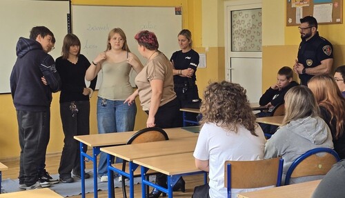 Profilaktyka przeciw hejtowi w SP nr 19 – służby uczą, jak reagować