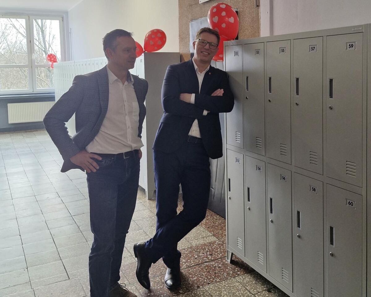 I LO zyskało wyremontowaną klasę matematyczną, korytarz, nowe szafki oraz strefę relaksu! / fot. Daniel Beger FB