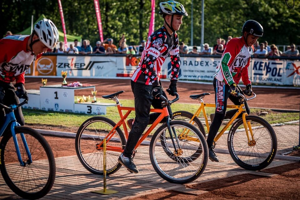 W miniony weekend na stadionie OSiR Skałka odbyły się Mistrzostwa Świata w Speedrowerze - w ciągu tych trzech dni zmagań nie zabrakło sportowej euforii i złości, zaciętej rywalizacji, dramatów i triumfów.