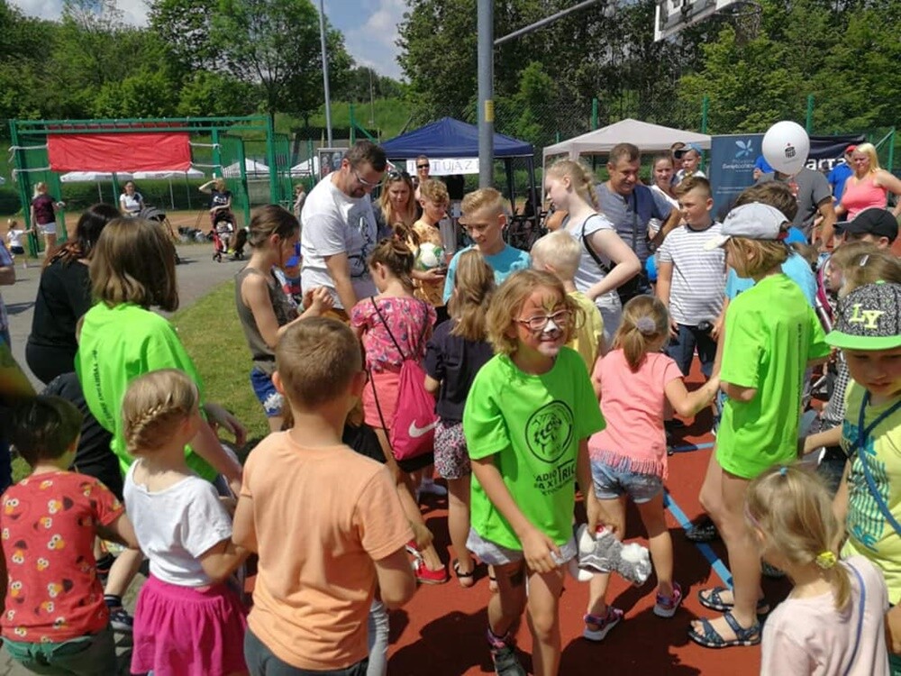 W dniach 1-2 czerwca na świętochłowickiej Skałce odbyły się obchody Dnia Dziecka. Pierwszy dzień był o charakterze kulturalnym, zaś drugi na sportowo.

foto: Akademia Piłkarska Tygryski