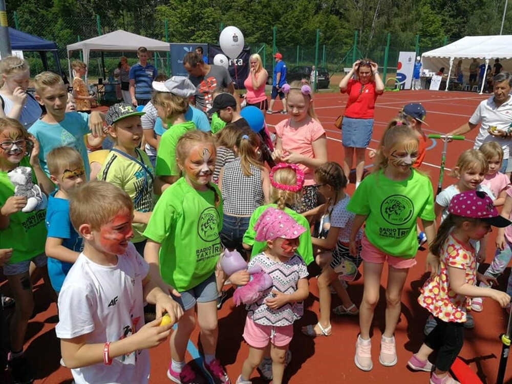 W dniach 1-2 czerwca na świętochłowickiej Skałce odbyły się obchody Dnia Dziecka. Pierwszy dzień był o charakterze kulturalnym, zaś drugi na sportowo.

foto: Akademia Piłkarska Tygryski