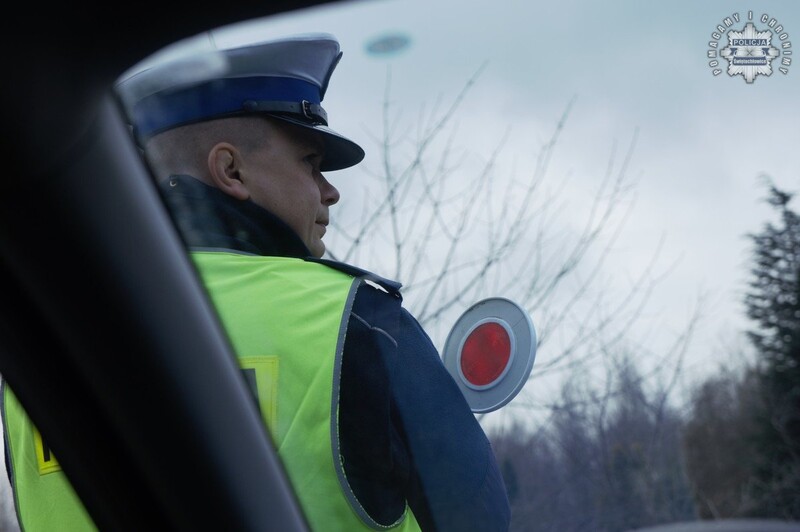 Święta za kierownicą – najważniejsze zasady bezpieczeństwa