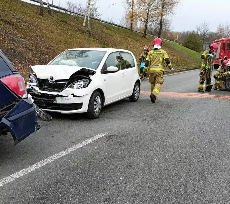 Świętochłowice: Kolizje na DTŚ w kierunku Katowic – utrudnienia w ruchu