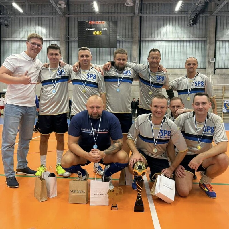 Turniej o Puchar Prezesa MKS Śląsk DEMARKO. Urząd Miejski zatriumfował