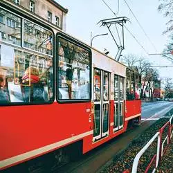 Utrudnienia w kursowaniu tramwaju nr 17. Powodem realizacja zdj&#281;&#263; filmowych