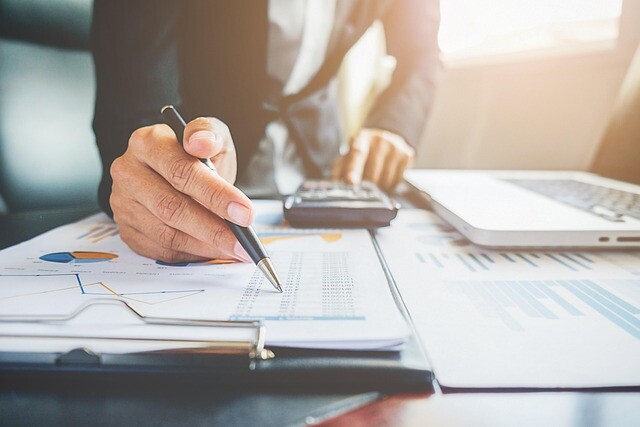 W jaki sposób skutecznie zarządzać finansami firmy w dynamicznym środowisku?