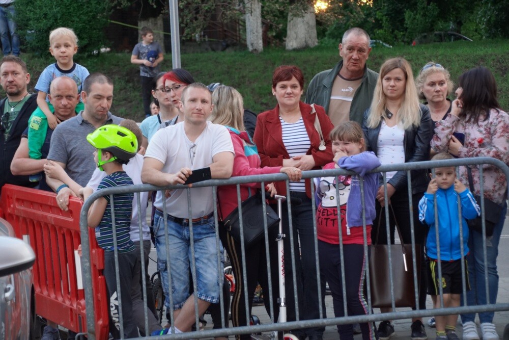 Prezydent RP Andrzej Duda odwiedził dzisiaj Świętochłowice. Podczas swojej wizyty nieco po godzinie 18 złożył wieniec pod pomnikiem powstańca śląskiego na Lipinach, a następnie odwiedził Muzeum Powstań Śląskich.