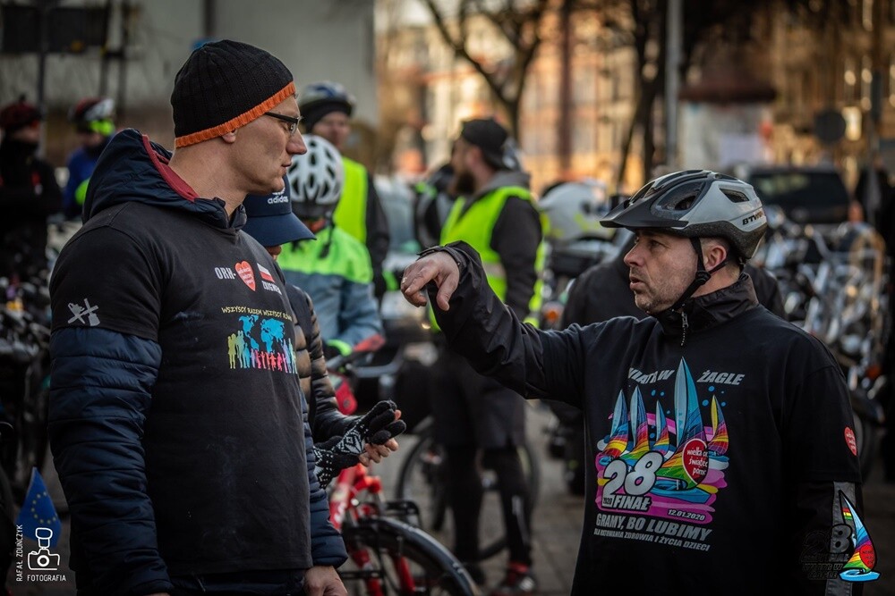 Zarejestrowano 29 potencjalnych dawców szpiku, przepłynięto 96,7 km i zebrano 62 544,70 zł - tak przedstawia się bilans wczorajszego 28. finału Wielkiej Orkiestry Świątecznej Pomocy w Świ8ętochłowicach. 

fot. Rafał Zduńczyk