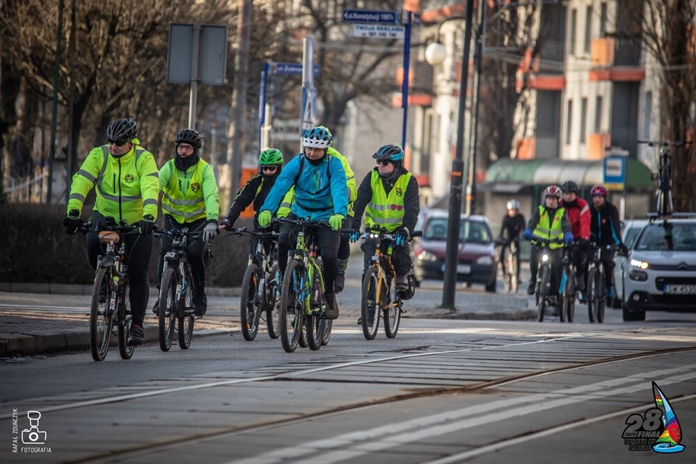 Zarejestrowano 29 potencjalnych dawców szpiku, przepłynięto 96,7 km i zebrano 62 544,70 zł - tak przedstawia się bilans wczorajszego 28. finału Wielkiej Orkiestry Świątecznej Pomocy w Świ8ętochłowicach. 

fot. Rafał Zduńczyk