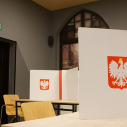 Wybory prezydenckie 2025. Jak g&#322;osowali mieszka&#324;cy &#346;wi&#281;toch&#322;owic w I turze?