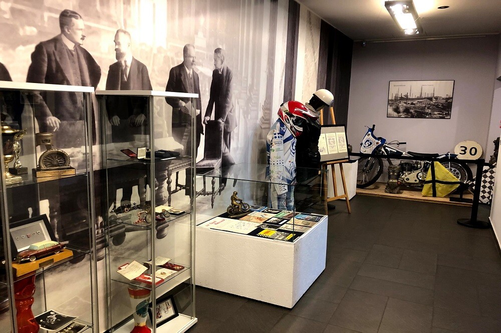 Wczoraj, 22 lipca, odbyło się uroczyste otwarcie wystawy "Czarny sport. 70 lat żużla w Świętochłowicach" w Muzeum Powstań Śląskich.