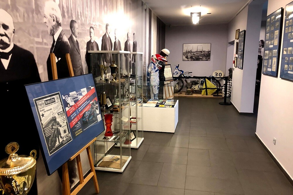 Wczoraj, 22 lipca, odbyło się uroczyste otwarcie wystawy "Czarny sport. 70 lat żużla w Świętochłowicach" w Muzeum Powstań Śląskich.