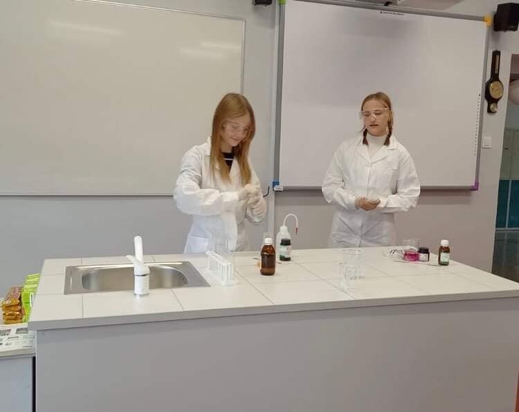 Za nami otwarcie nowej pracowni chemicznej w Szkole Podstawowej nr 4!