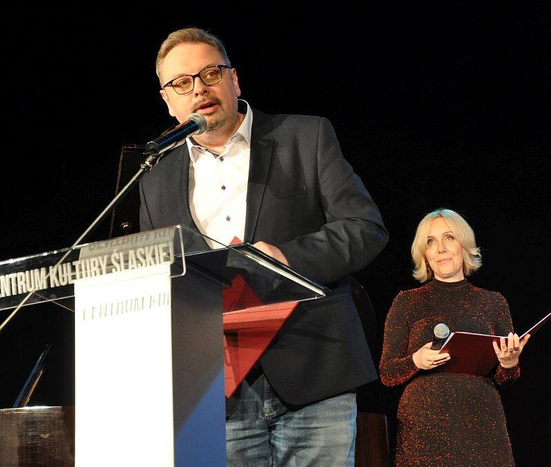 W piątek 20 kwietnia w Centrum Kultury Śląskiej uhonorowano laureatów tegorocznej nagrody &#8222;Zasłużony dla Miasta Świętochłowice&#8221;.