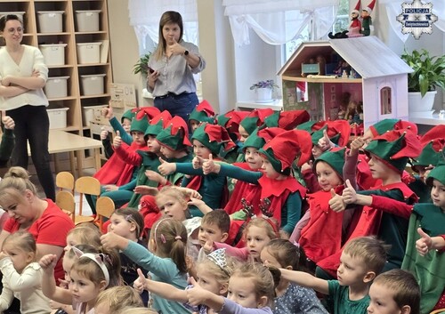 Zimowe bezpieczeństwo – spotkanie policji z dziećmi w Przedszkolu nr 4